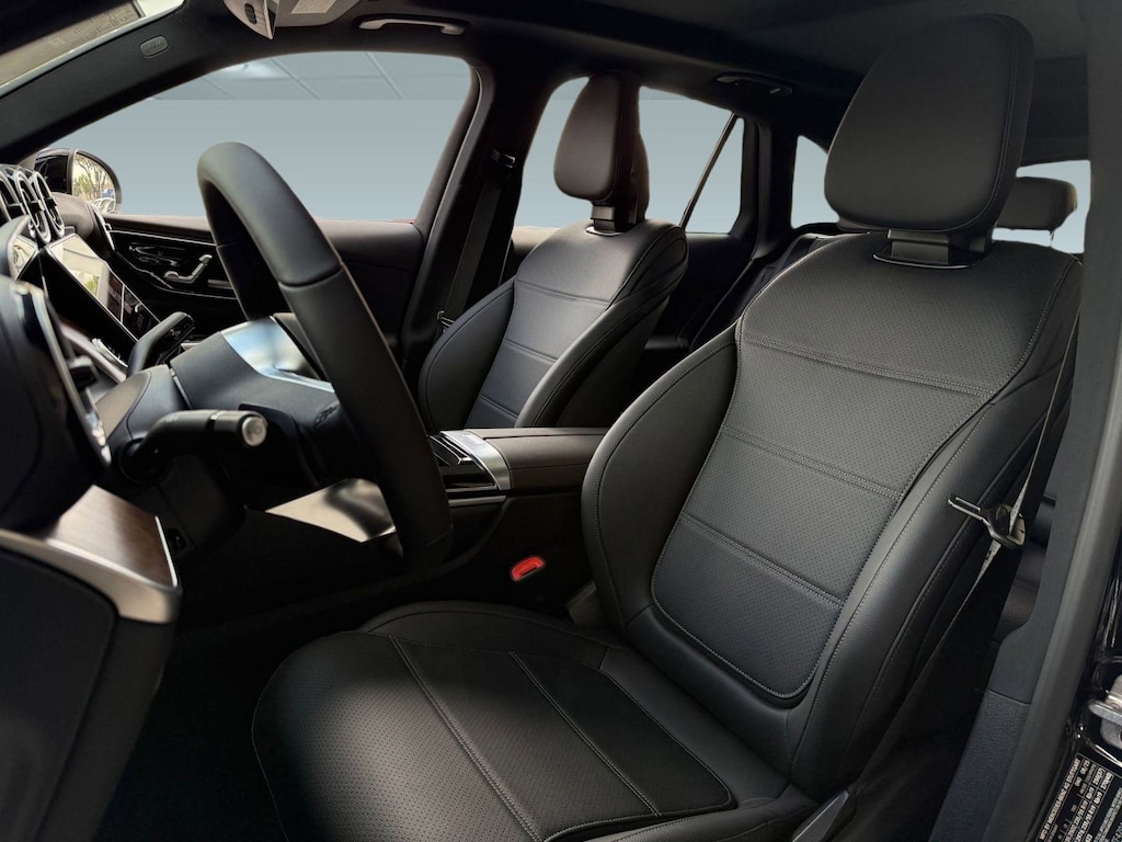 New 2026 Mercedes-Benz GLC 300  SUV
