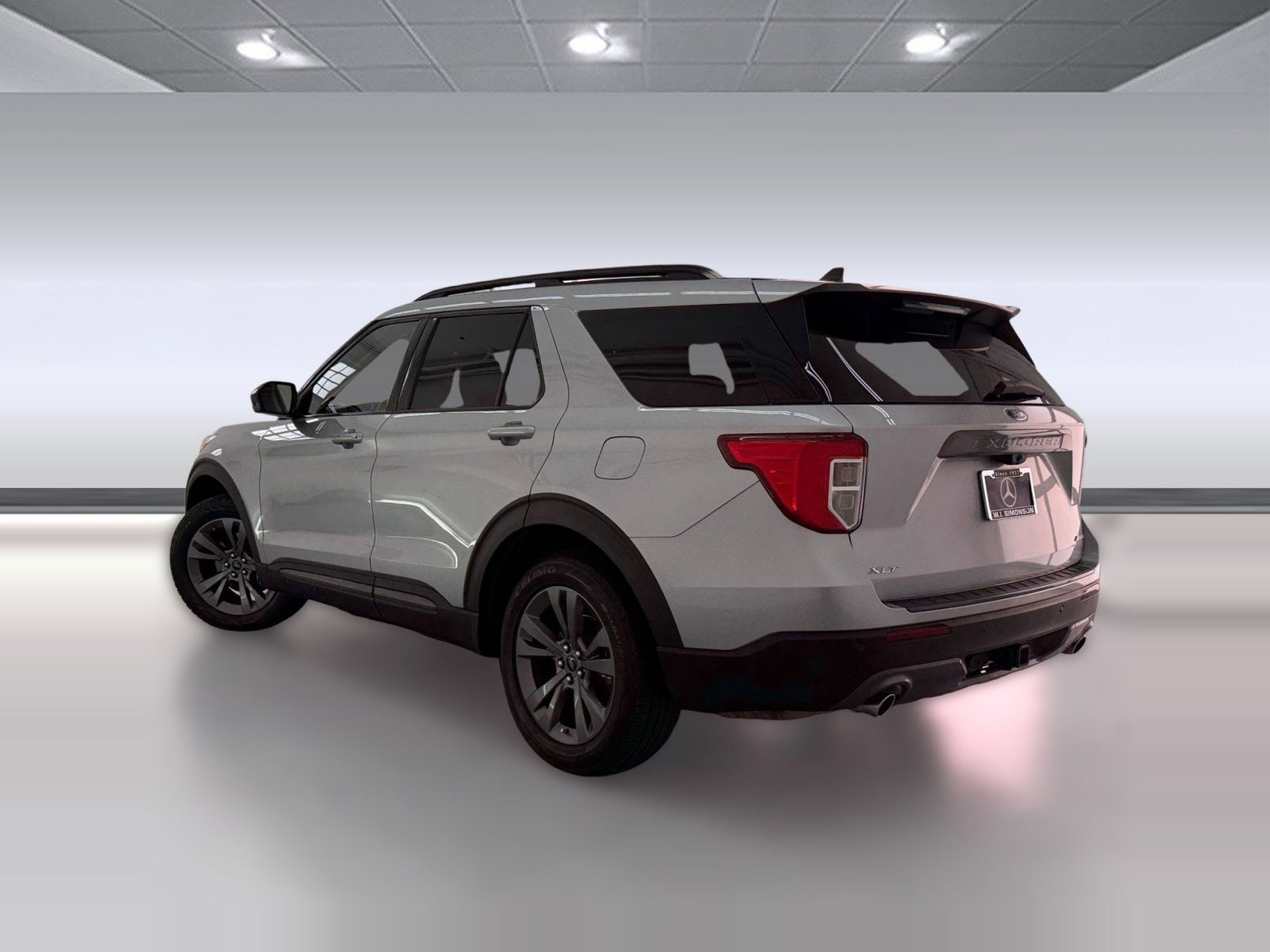2022 Ford Explorer XLT photo 2