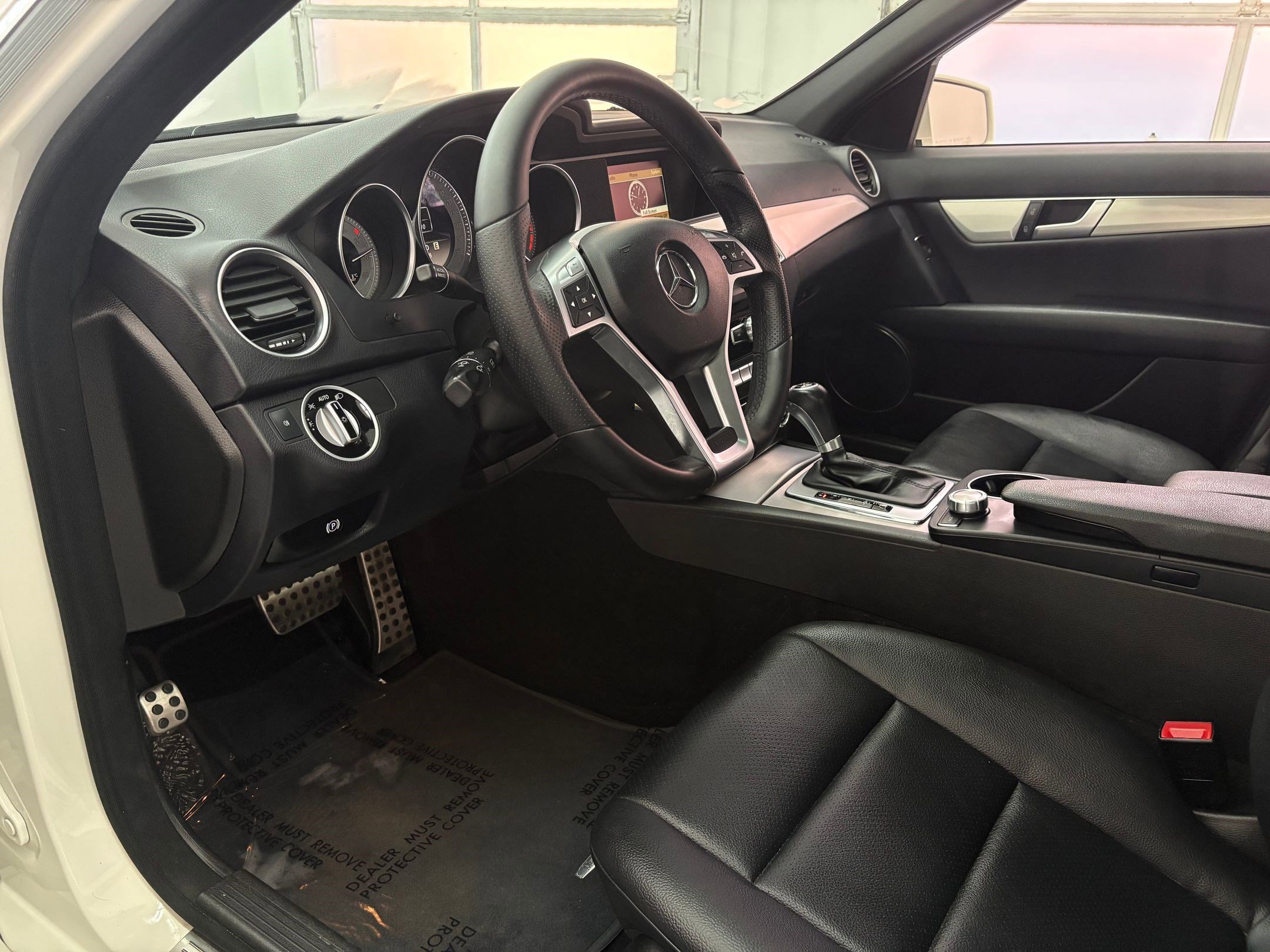 2012 Mercedes Benz C 250 Sport photo 4