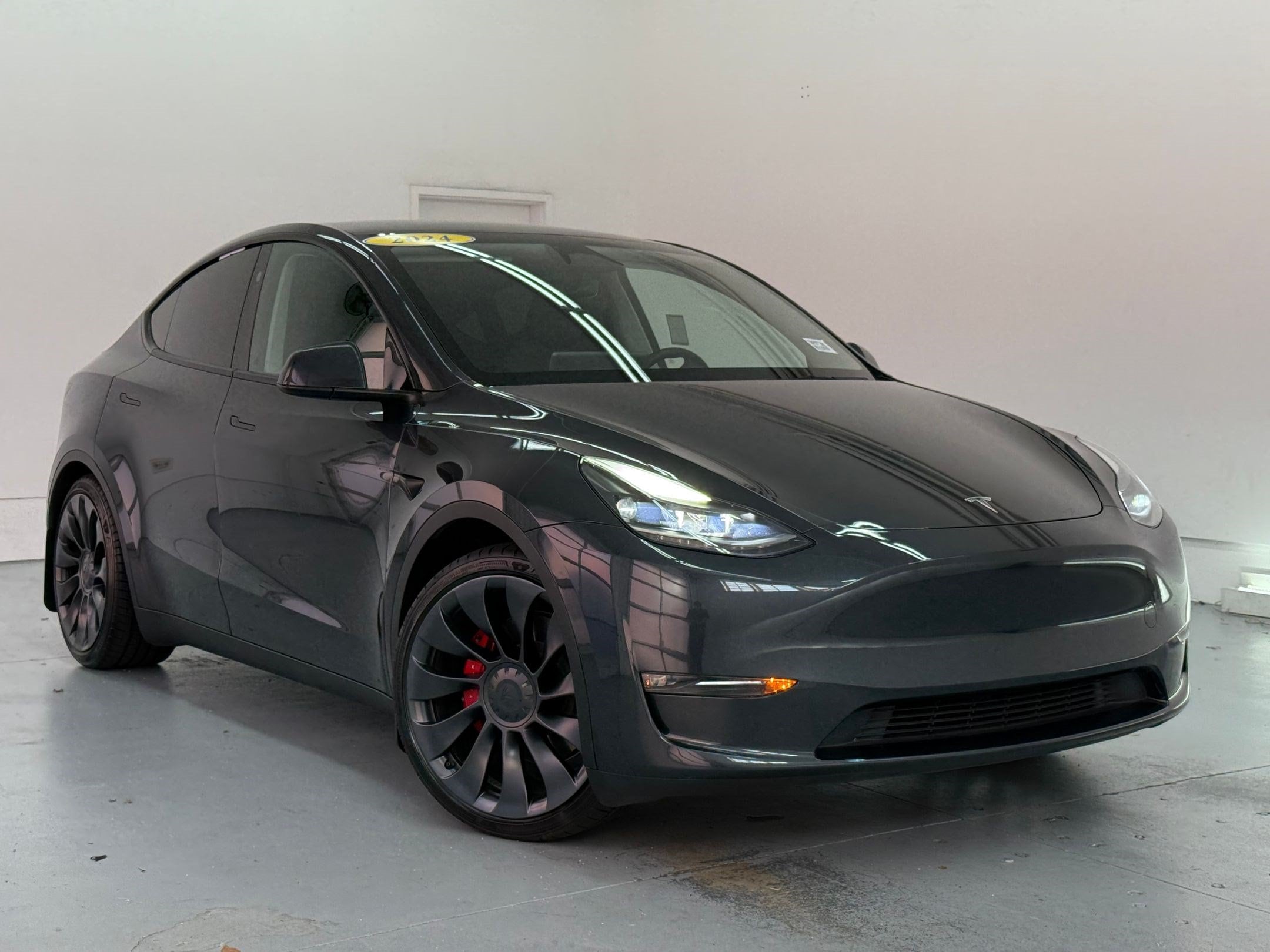 Model Y Performance SUV