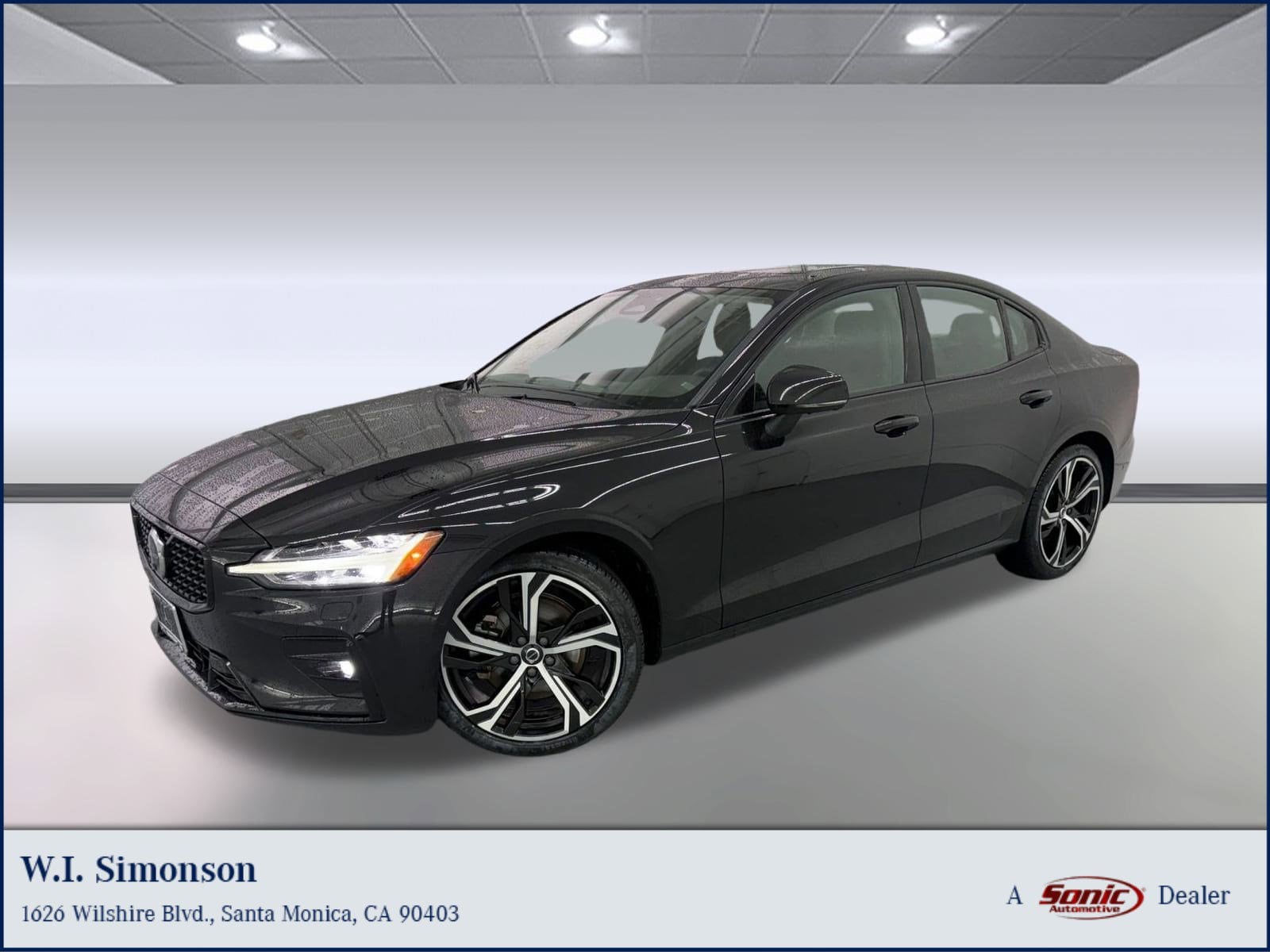 2025 Volvo S60 Plus's photo