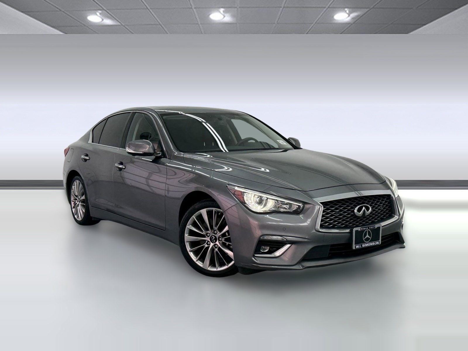 Q50 LUXE Sedan