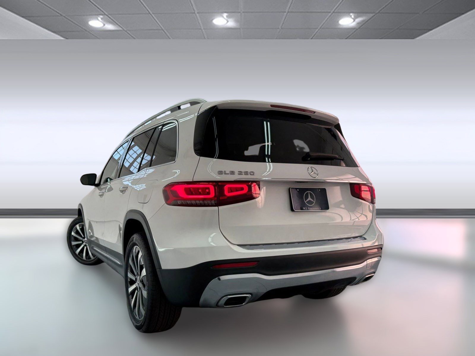 2022 Mercedes Benz GLB 250 photo 2