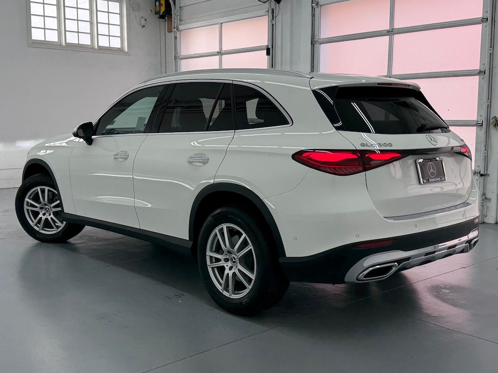New 2026 Mercedes-Benz GLC 300 SUV