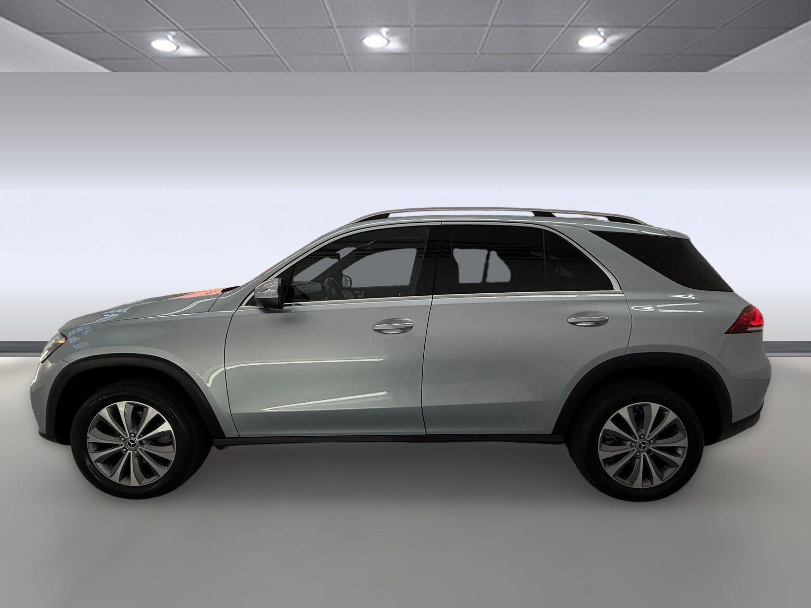 2022 Mercedes Benz GLE 350 4MATIC photo 2