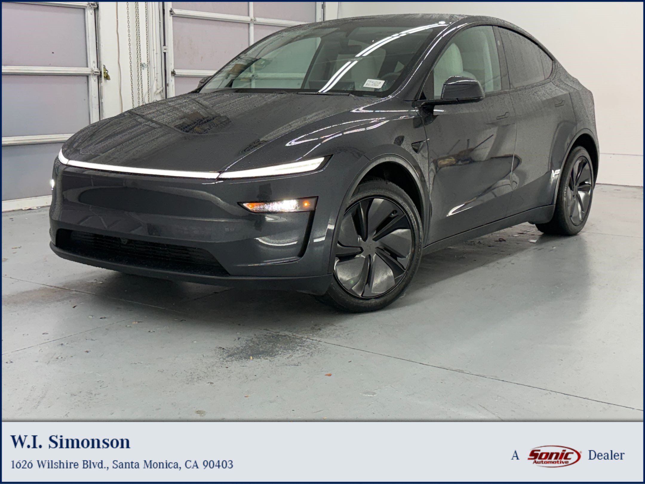  Tesla Model Y