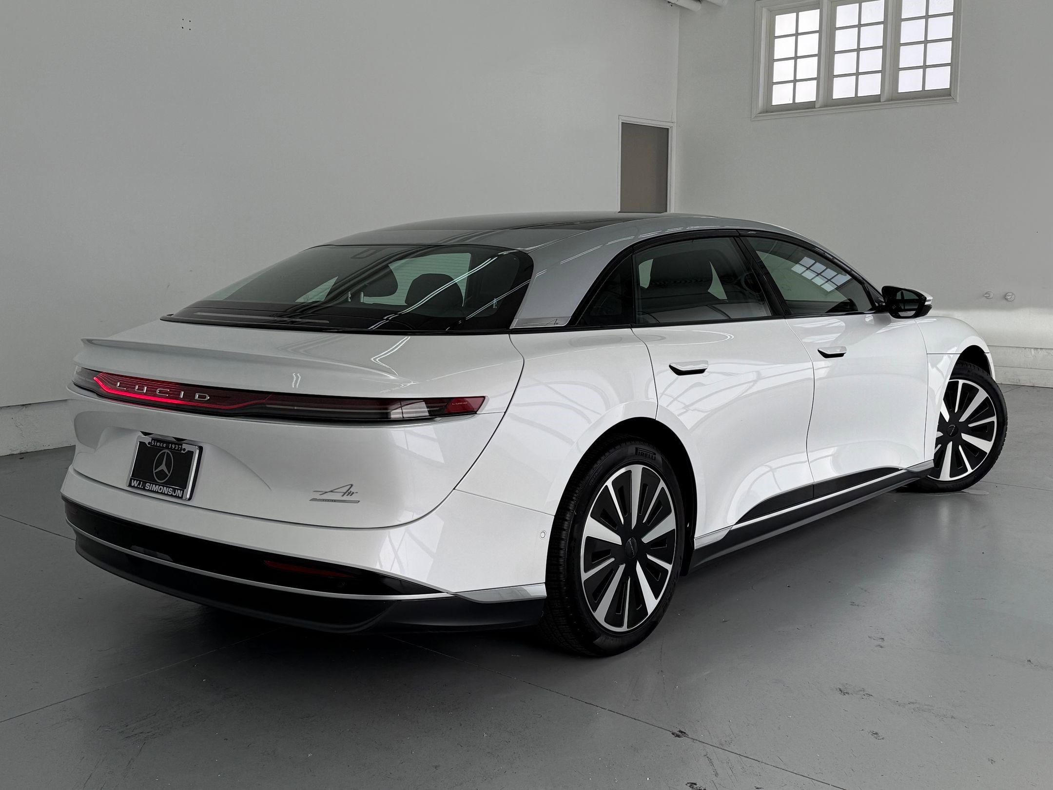 Air Touring Sedan
