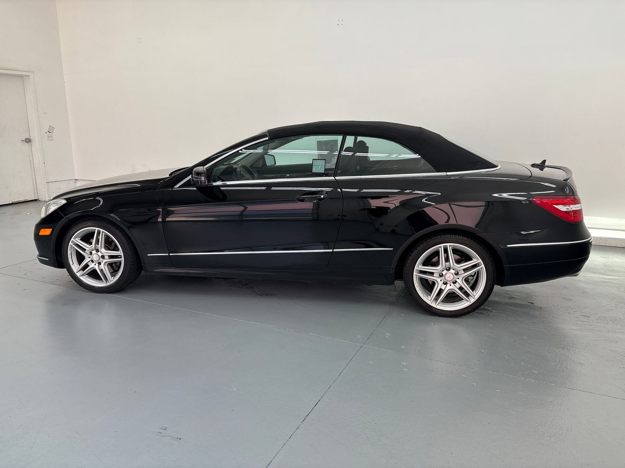 Used 2013 Mercedes-Benz E-Class E350 with VIN WDDKK5KF1DF183452 for sale in Santa Monica, CA