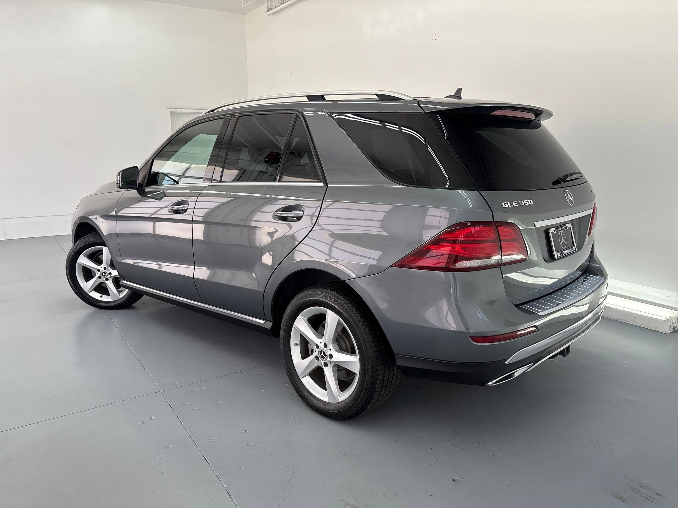 2018 Mercedes Benz GLE 350 photo 2