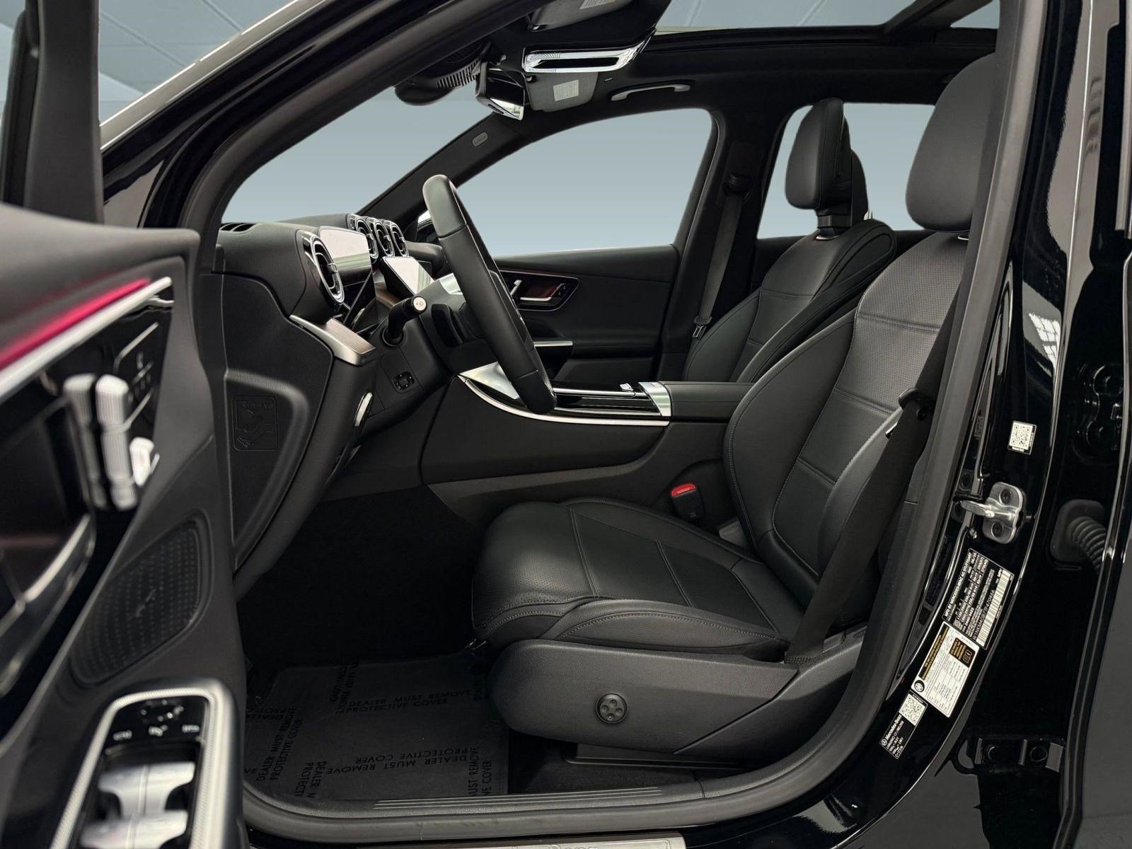 2026 Mercedes-Benz GLC 300 GLC 300 photo 4