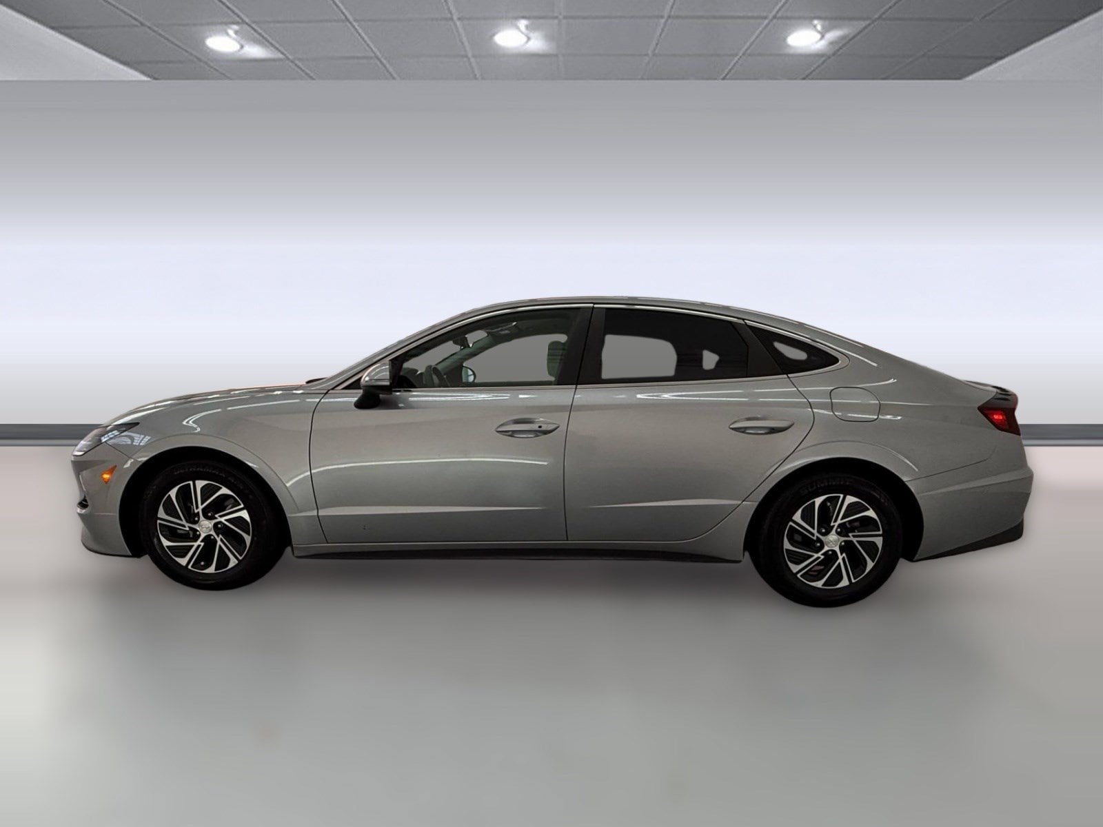 Used 2022 Hyundai Sonata Hybrid Blue with VIN KMHL24JJ1NA037044 for sale in Santa Monica, CA
