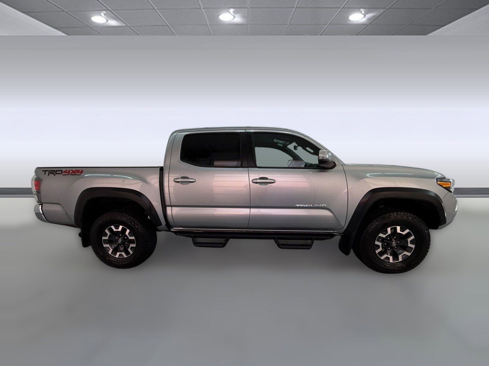 2023 Toyota Tacoma TRD Off Road photo 6