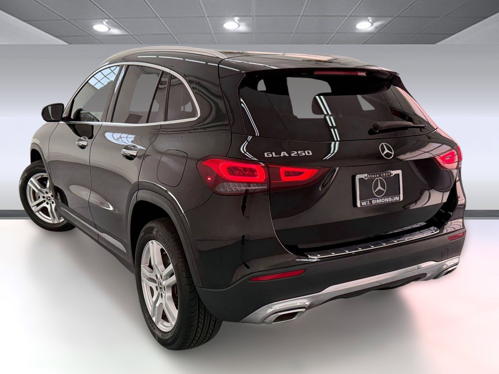 2023 Mercedes Benz GLA 250 photo 3