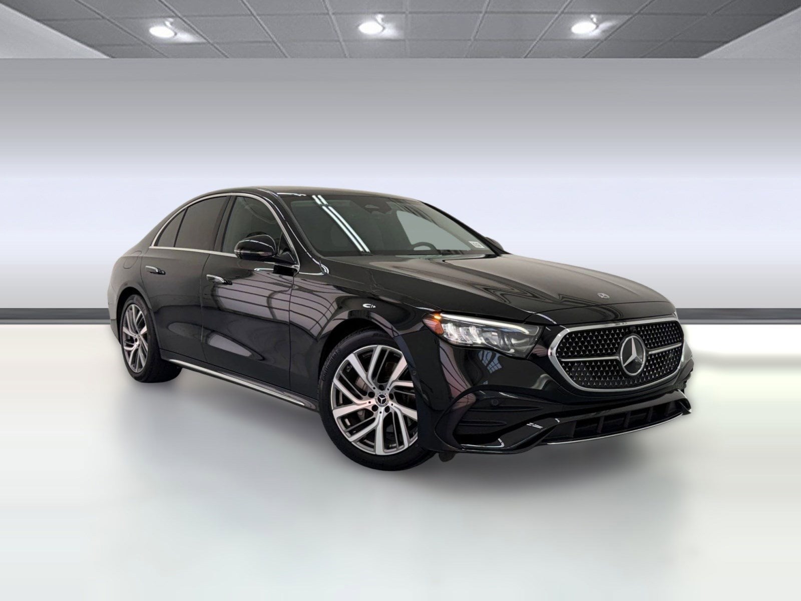 2025 Mercedes-Benz E-Class E 350 photo 5