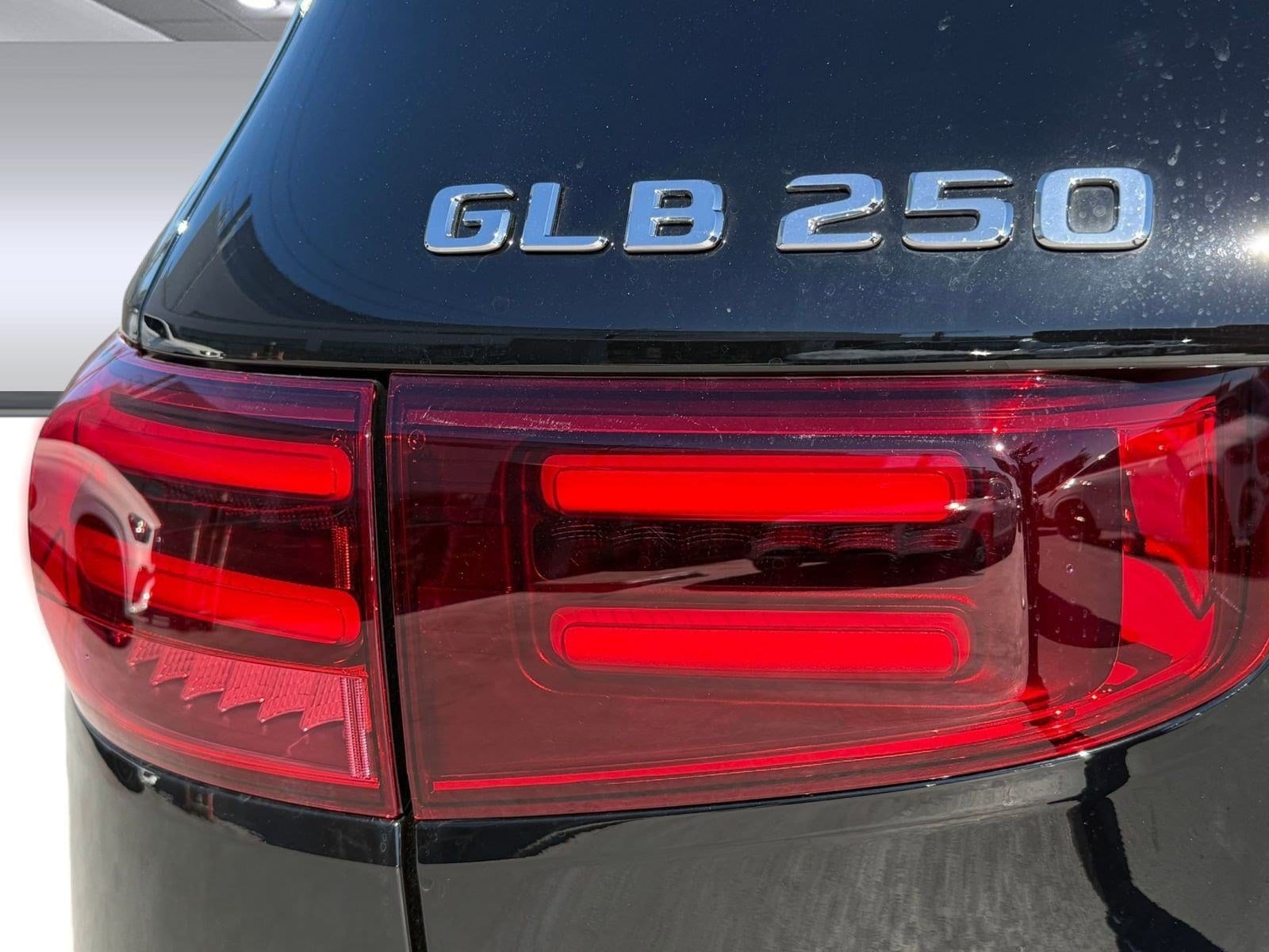 2026 Mercedes-Benz GLB GLB 250 - Photo 9