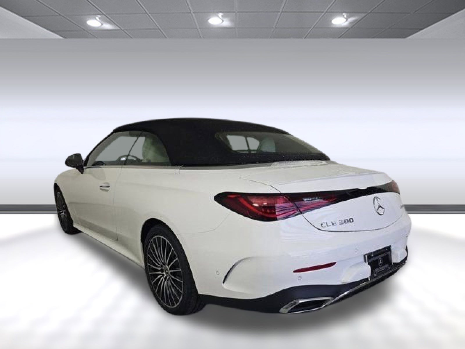 2025 Mercedes Benz CLE 300 4MATIC photo 2
