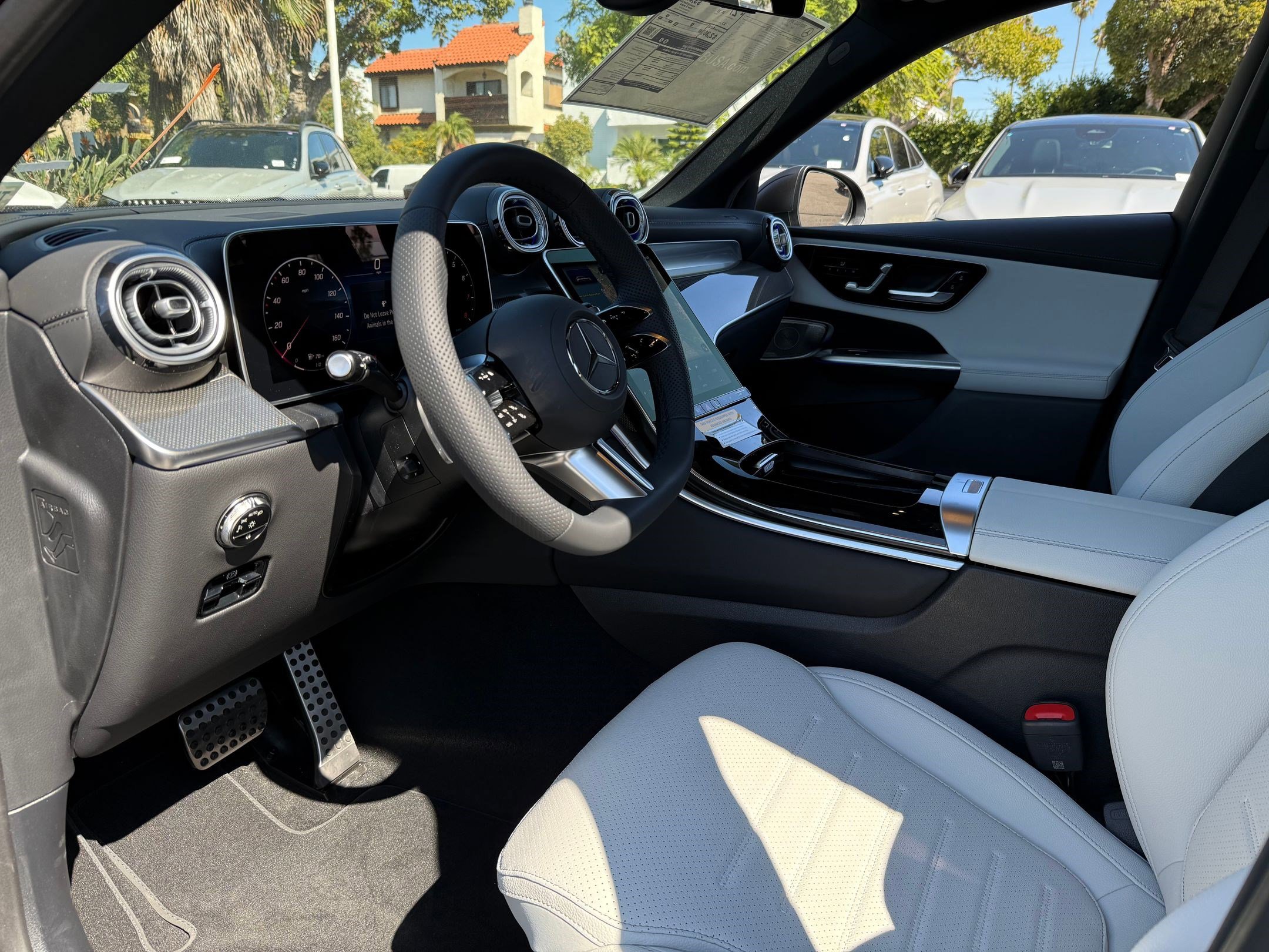 2026 Mercedes Benz GLC 300 photo 3