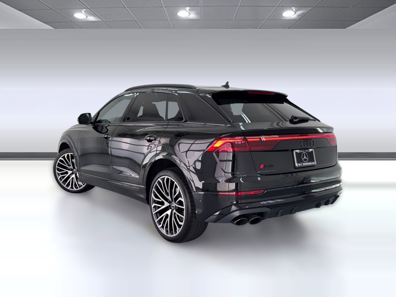 2025 Audi SQ8 Premium Plus photo 2