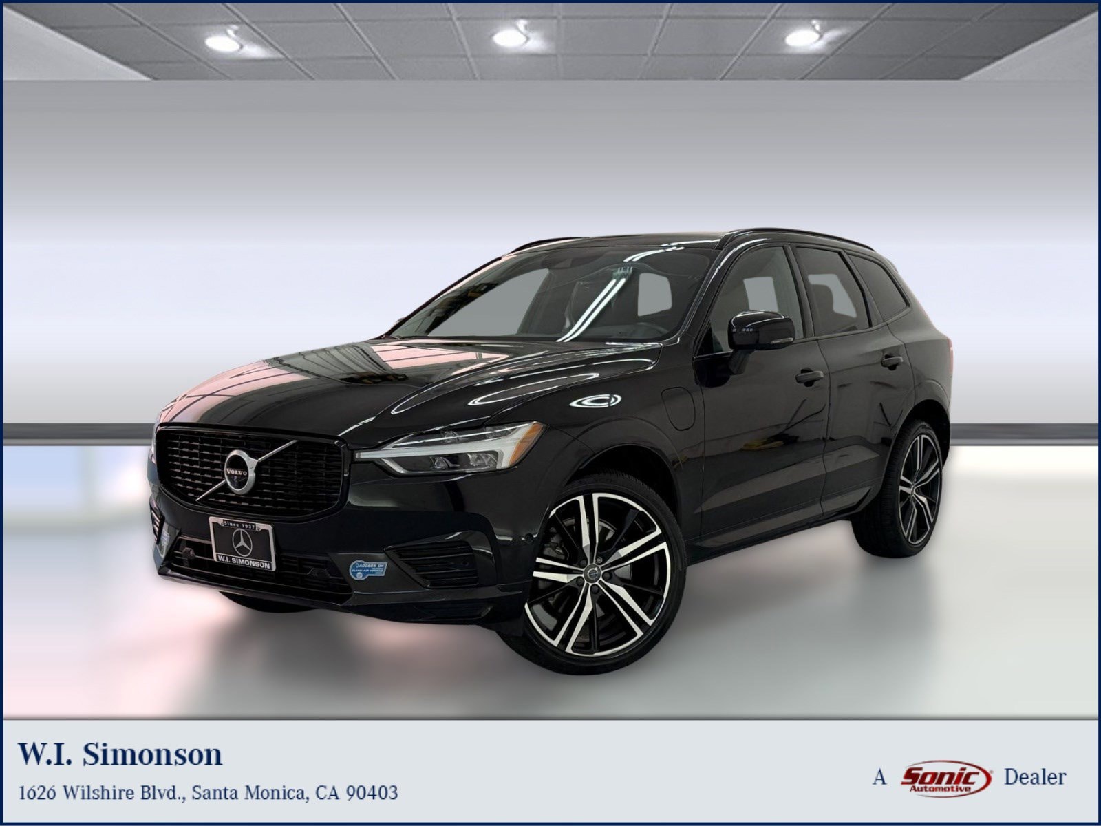 2021 Volvo XC60 T8 Recharge R-Design PHEV AWD's photo