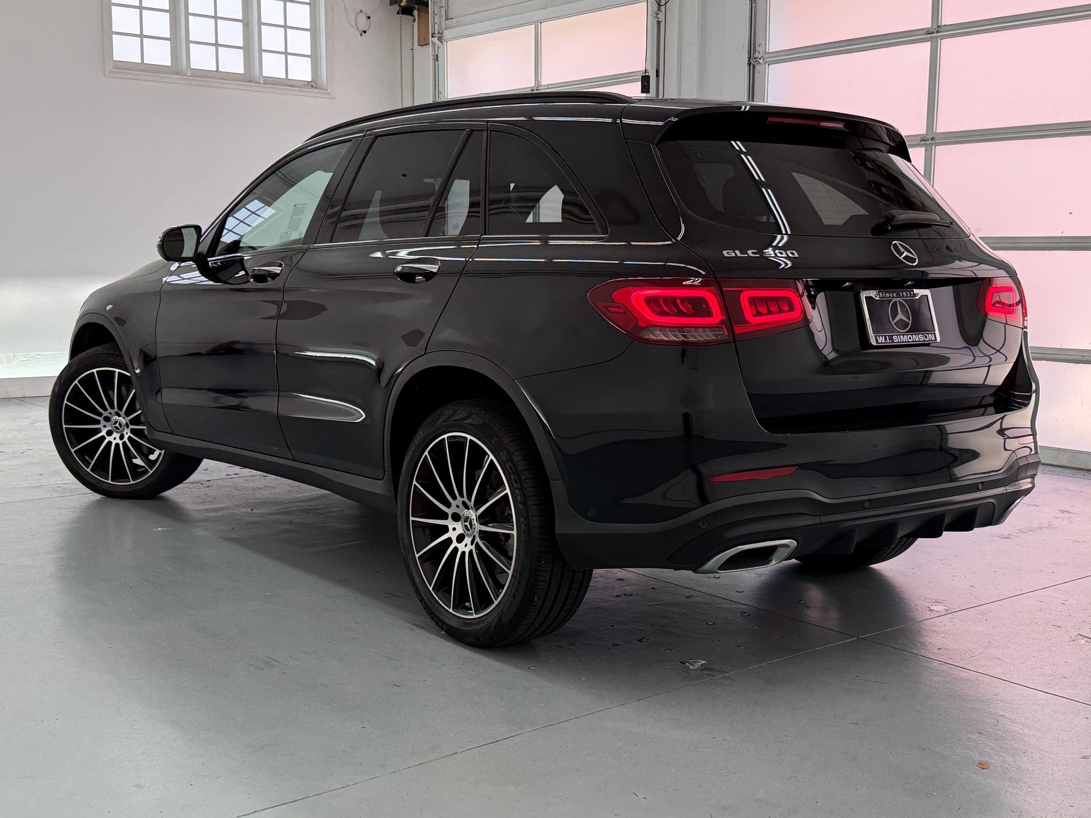 2022 Mercedes-Benz GLC 300 GLC 300 photo 2