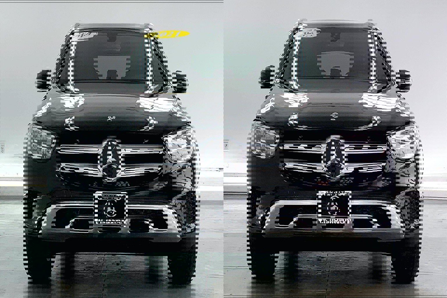 2021 Mercedes Benz GLC 300 photo 2