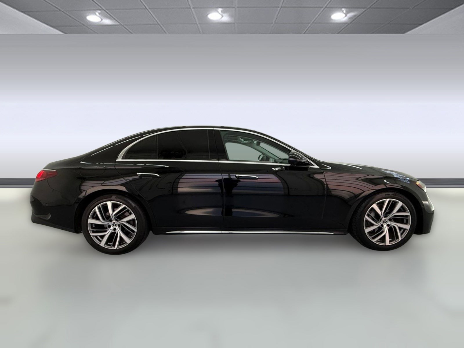 2025 Mercedes-Benz E-Class E 350 photo 6