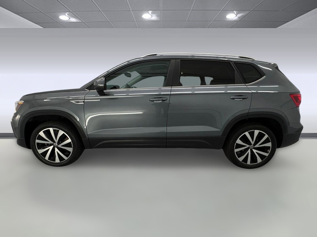 Used 2022 Volkswagen Taos SE SUV