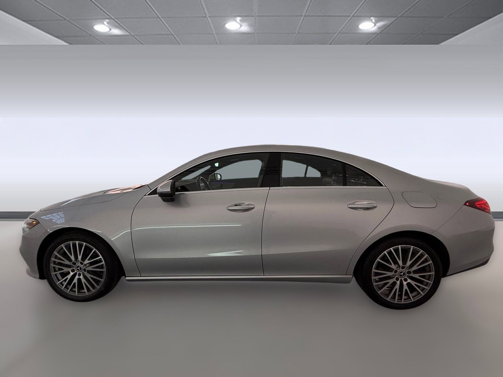 2022 Mercedes Benz CLA 250 photo 2