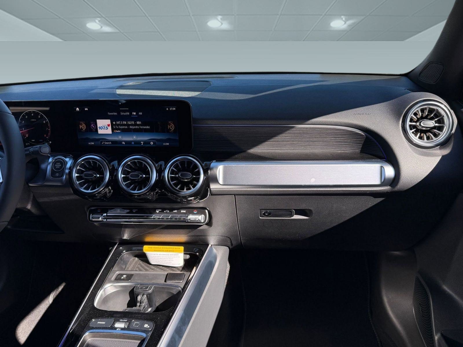 2026 Mercedes-Benz GLB GLB 250 - Photo 24