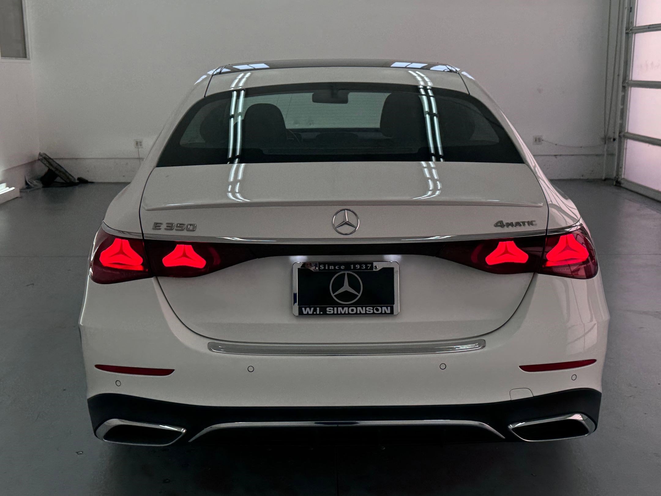2024 Mercedes-Benz E-Class E 350 photo 3