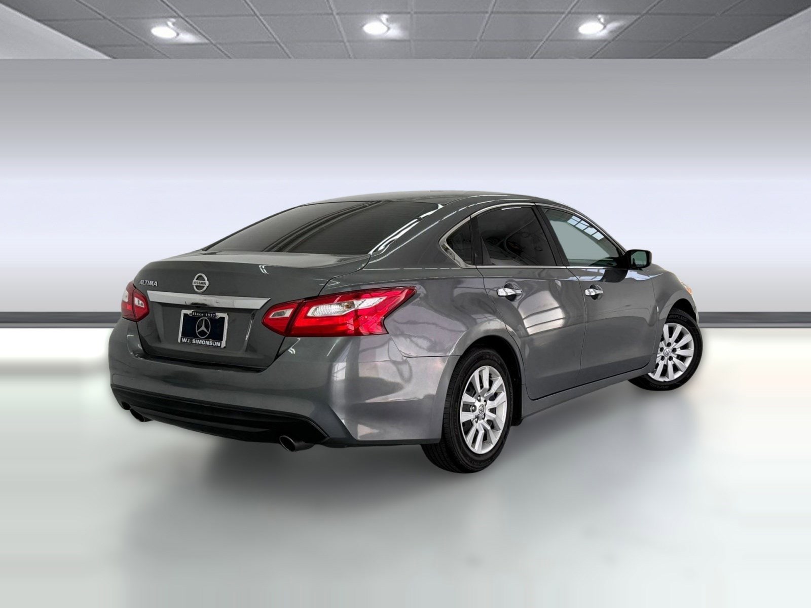 2017 Nissan Altima 2.5 S photo 3