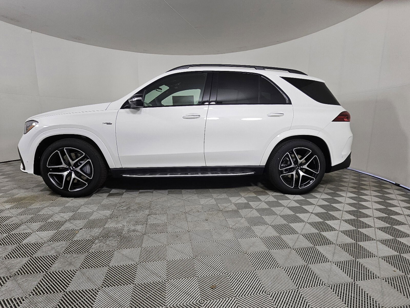 2025 Mercedes Benz GLE AMG 53 4MATIC photo 3