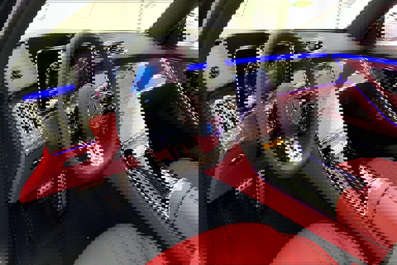 2025 Mercedes Benz S AMG 63 photo 4