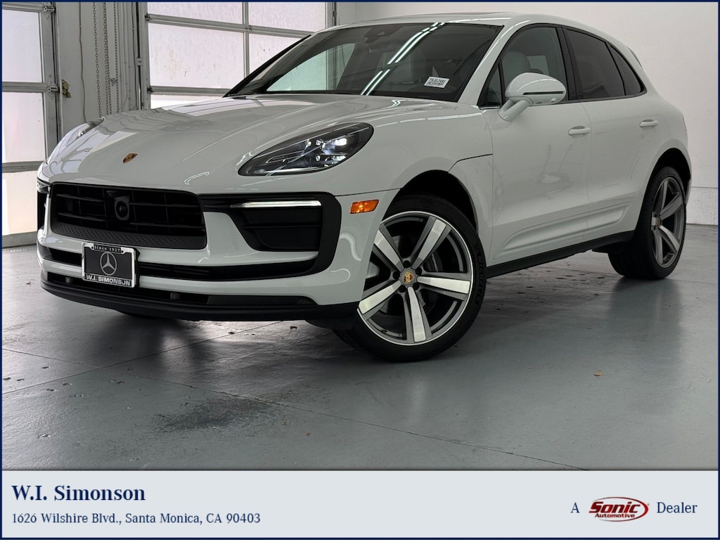 Used 2025 Porsche Macan Macan (AWD) SUV