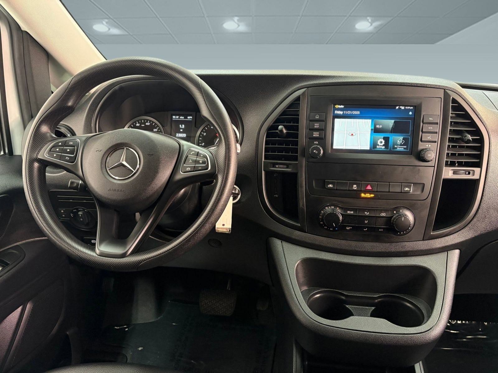 2023 Mercedes Benz Metris Van photo 4