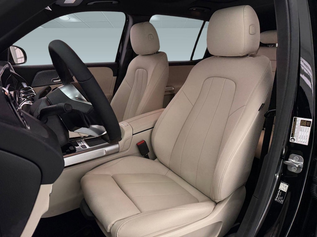 New 2026 Mercedes-Benz GLB 250 SUV