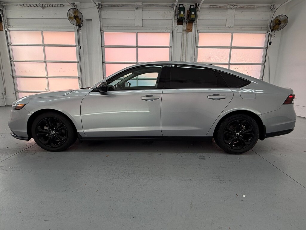 Used 2025 Honda Accord SE Sedan