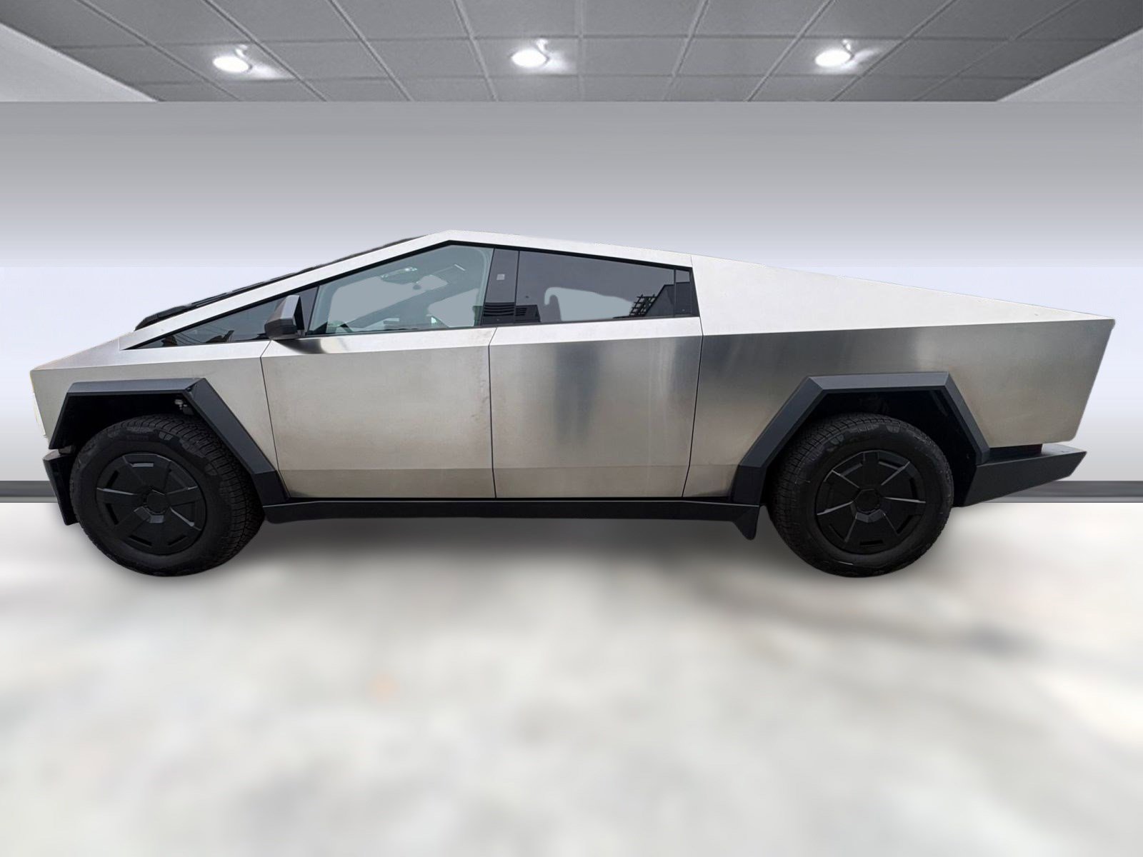 2024 Tesla Cybertruck All-Wheel Drive photo 2
