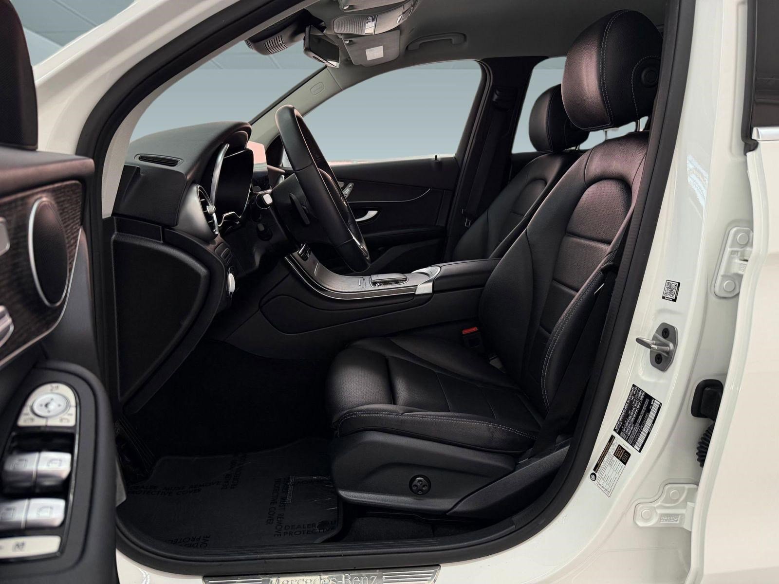 2022 Mercedes-Benz GLC 300 GLC 300 photo 4