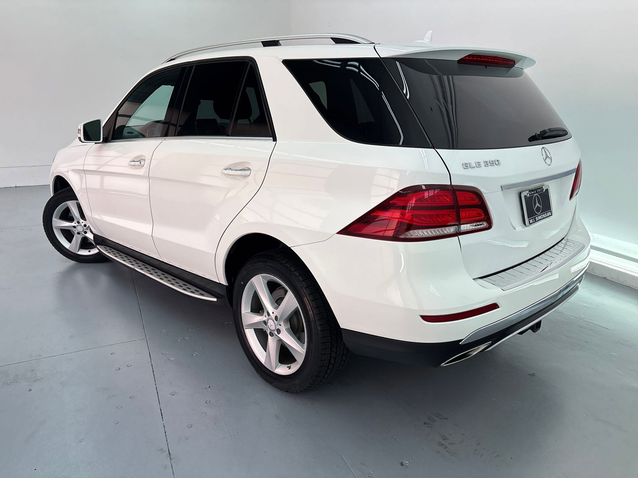 2017 Mercedes Benz GLE 350 photo 3