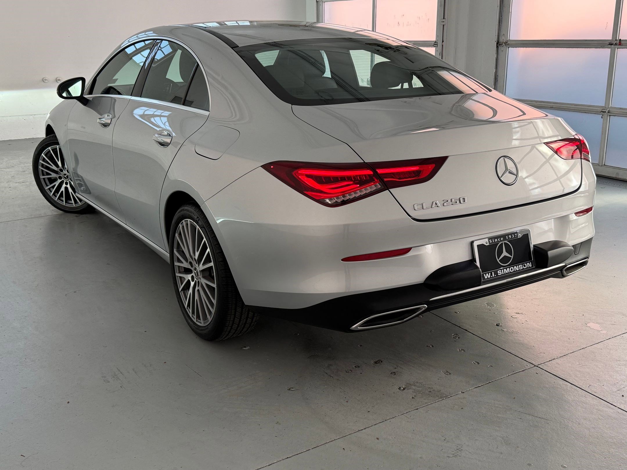 2022 Mercedes Benz CLA 250 photo 3