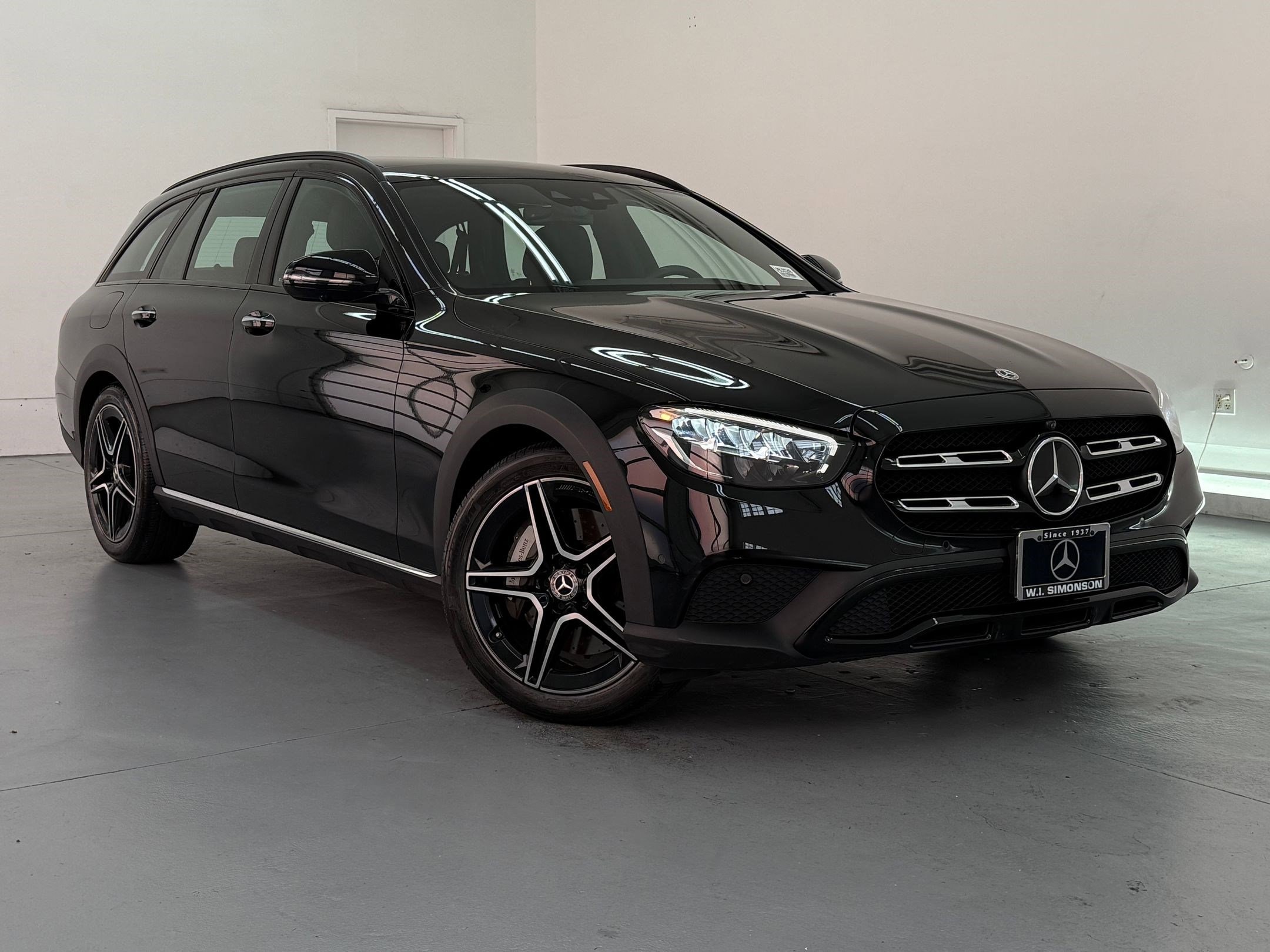 2023 Mercedes-Benz E-Class E 450 photo 5