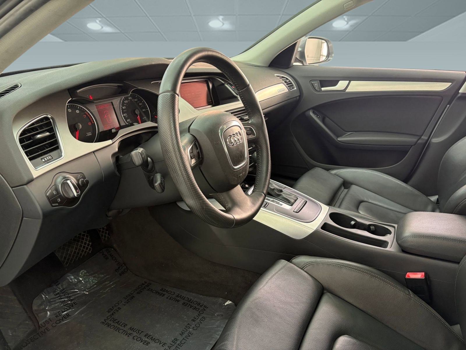 2010 Audi A4 2.0T Premium photo 4