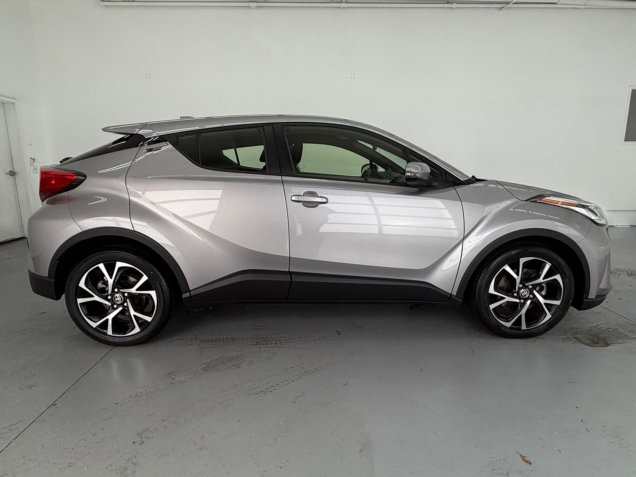 C-HR XLE SUV