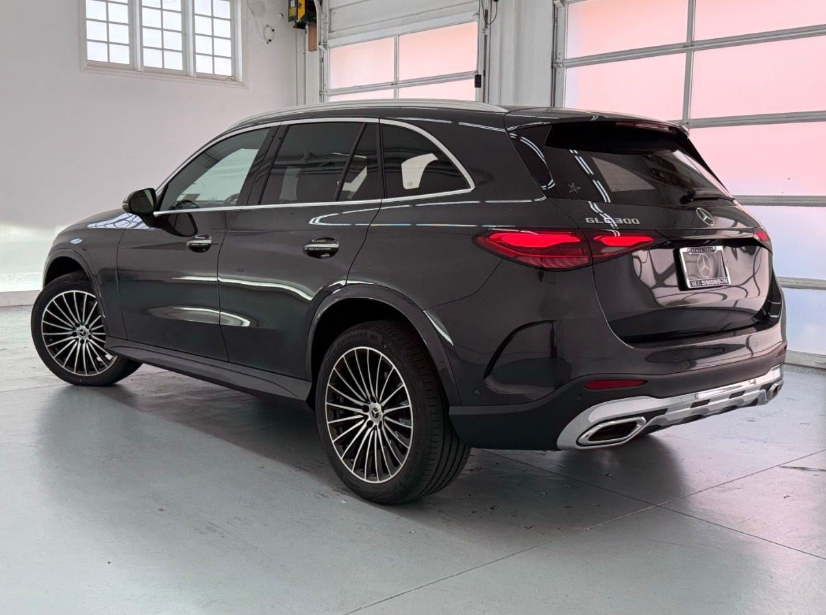 New 2027 Mercedes-Benz GLC 300 SUV