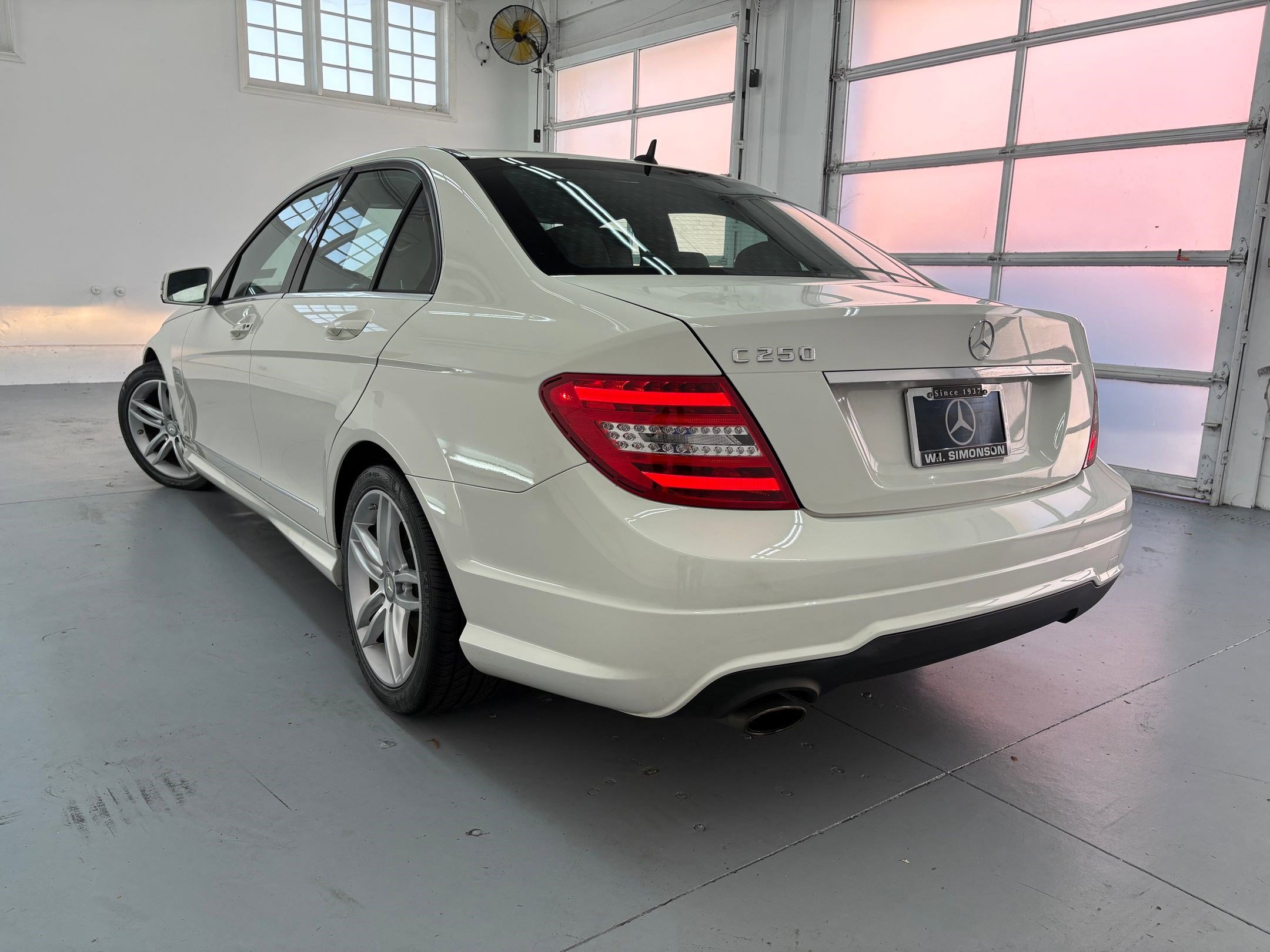 2012 Mercedes Benz C 250 Sport photo 3