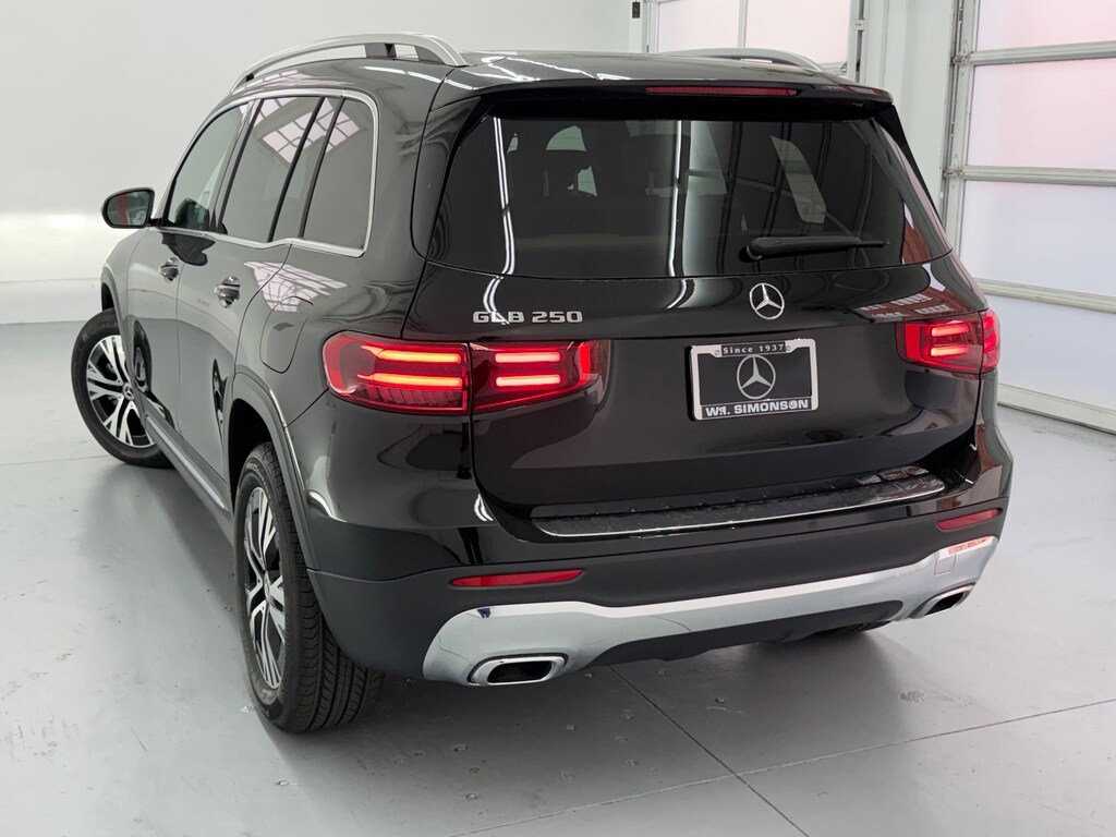 New 2026 Mercedes-Benz GLB 250 SUV
