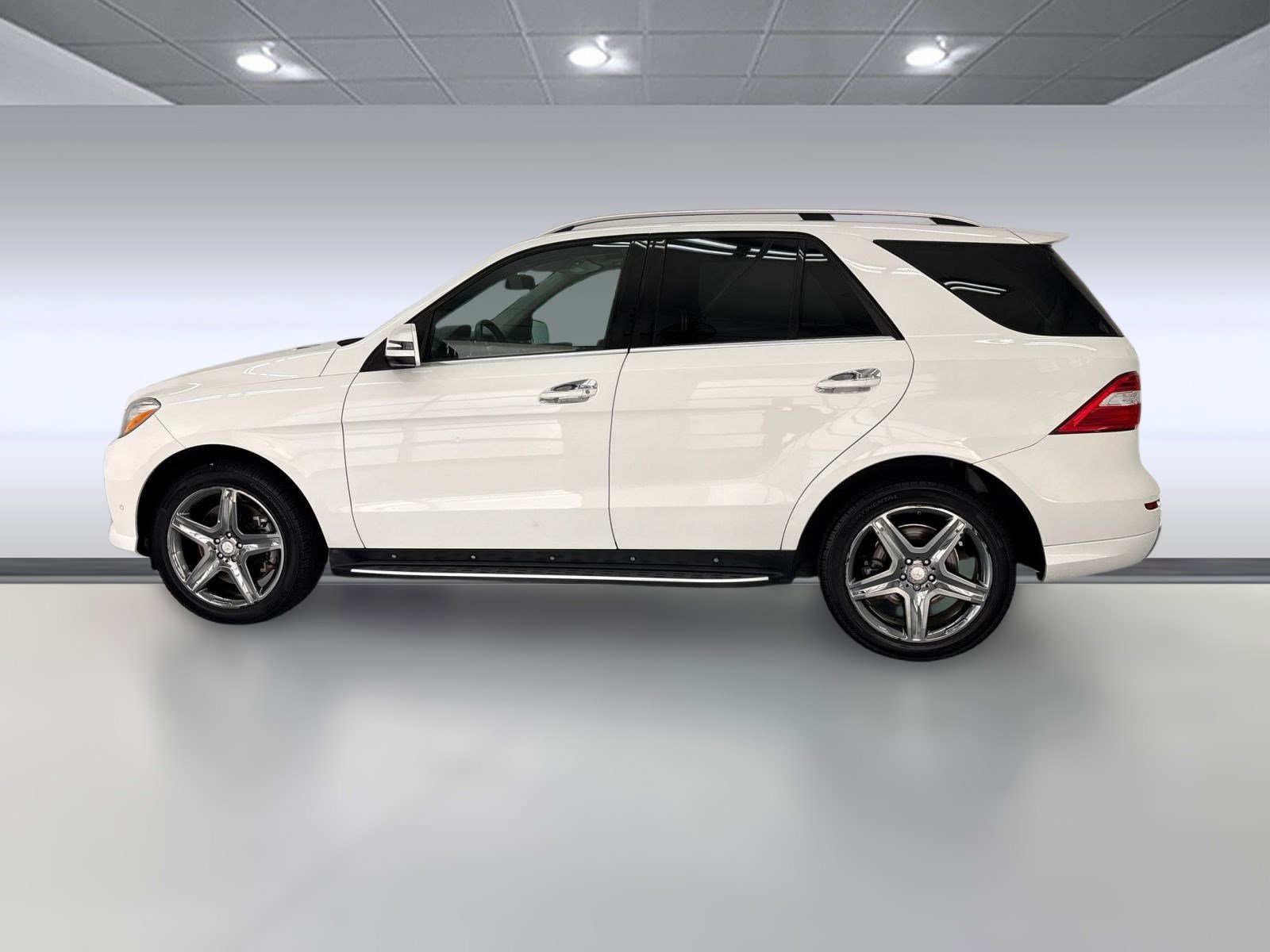 2014 Mercedes Benz ML 550 photo 2