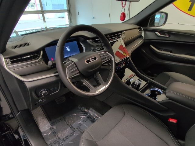 2025 Jeep Grand Cherokee Laredo - Photo 12