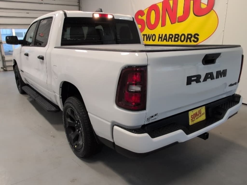 New 2025 Ram 1500 Tradesman Crew Cab 4x4 5'7 Box Pickup